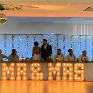 Mr and Mrs Weddign Sign